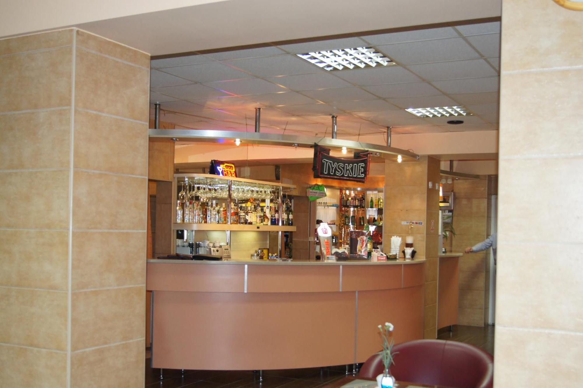 Łomża 法多姆旅馆酒店 外观 照片