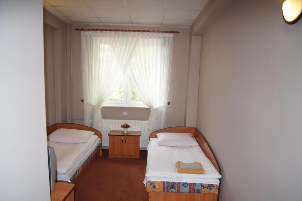 Łomża 法多姆旅馆酒店 客房 照片